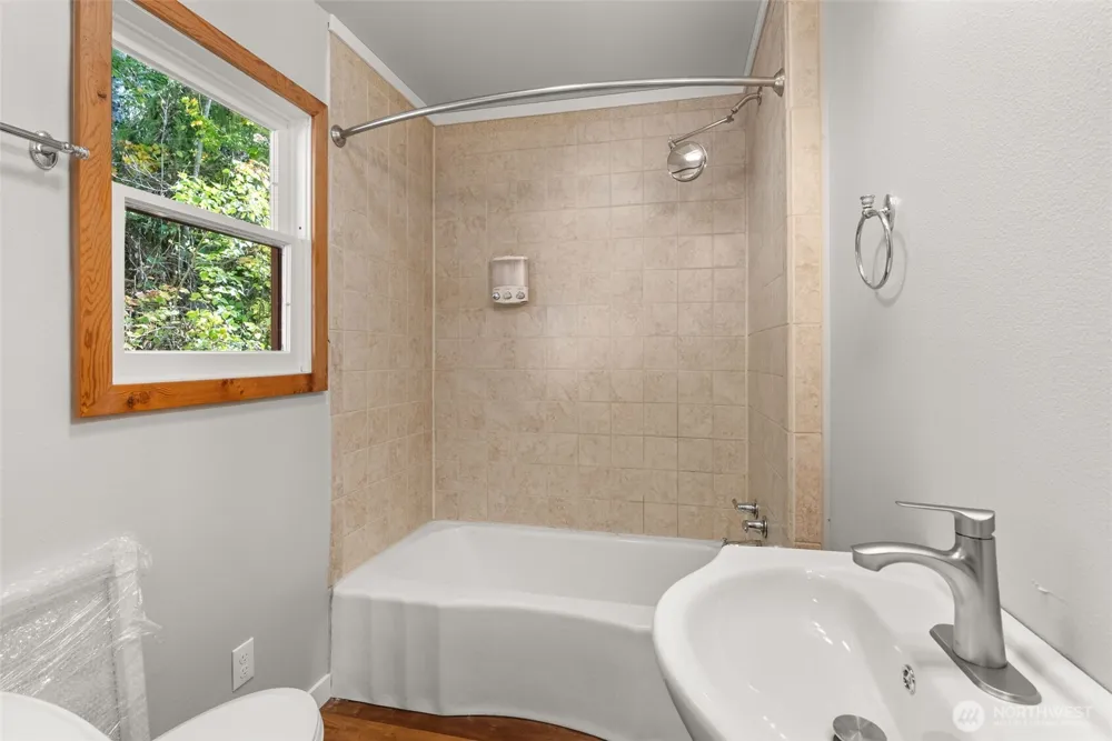 259 10 Tooley Rd Toledo, WA 98591