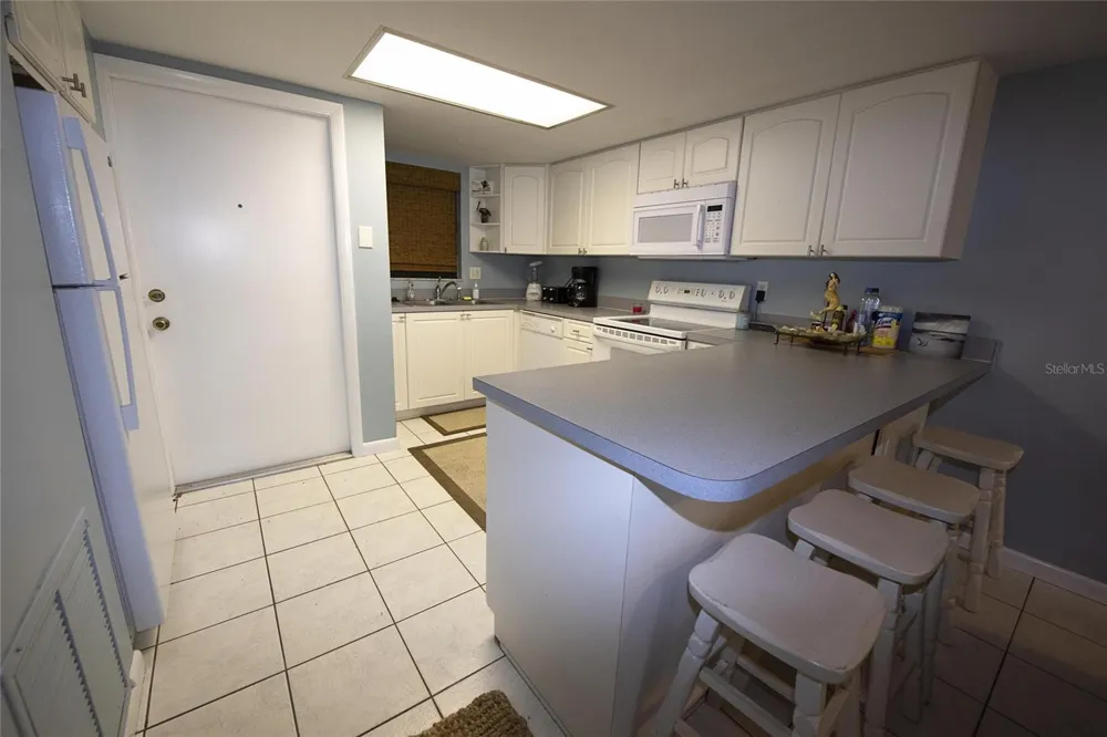 1571 S ATLANTIC AVENUE #106 New Smyrna Beach, FL 32169