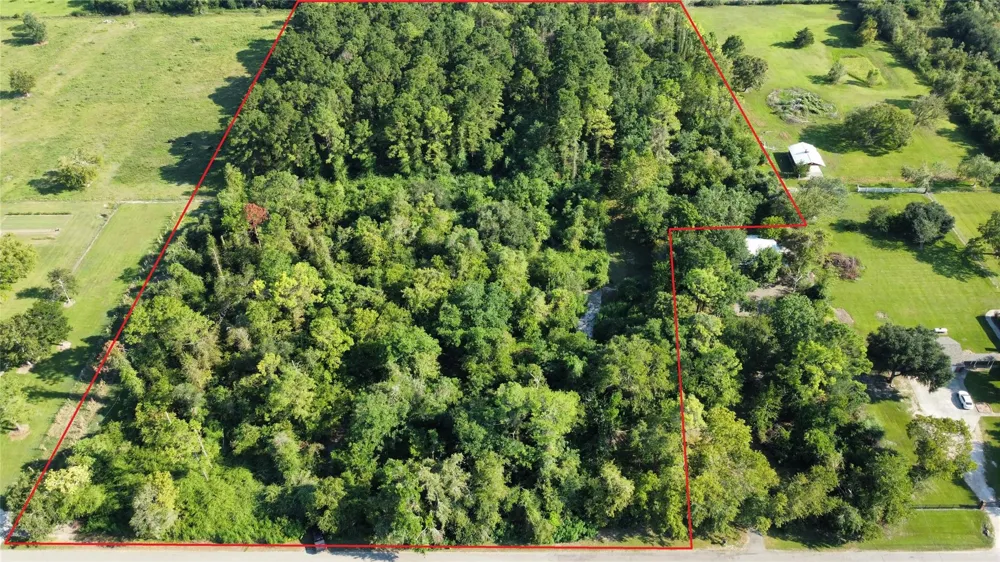 4925 County Road 435 Alvin, TX 77511