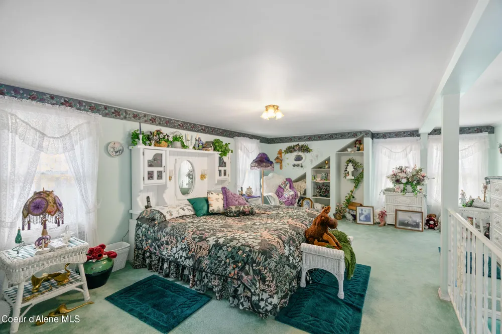 332 Main Street Wardner, ID 83837