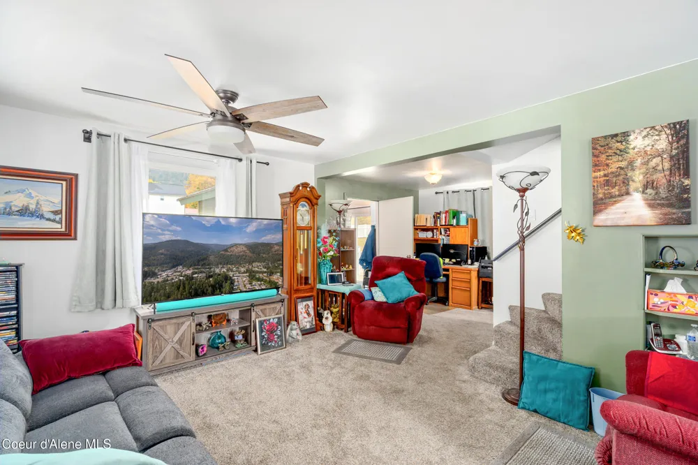 332 Main Street Wardner, ID 83837
