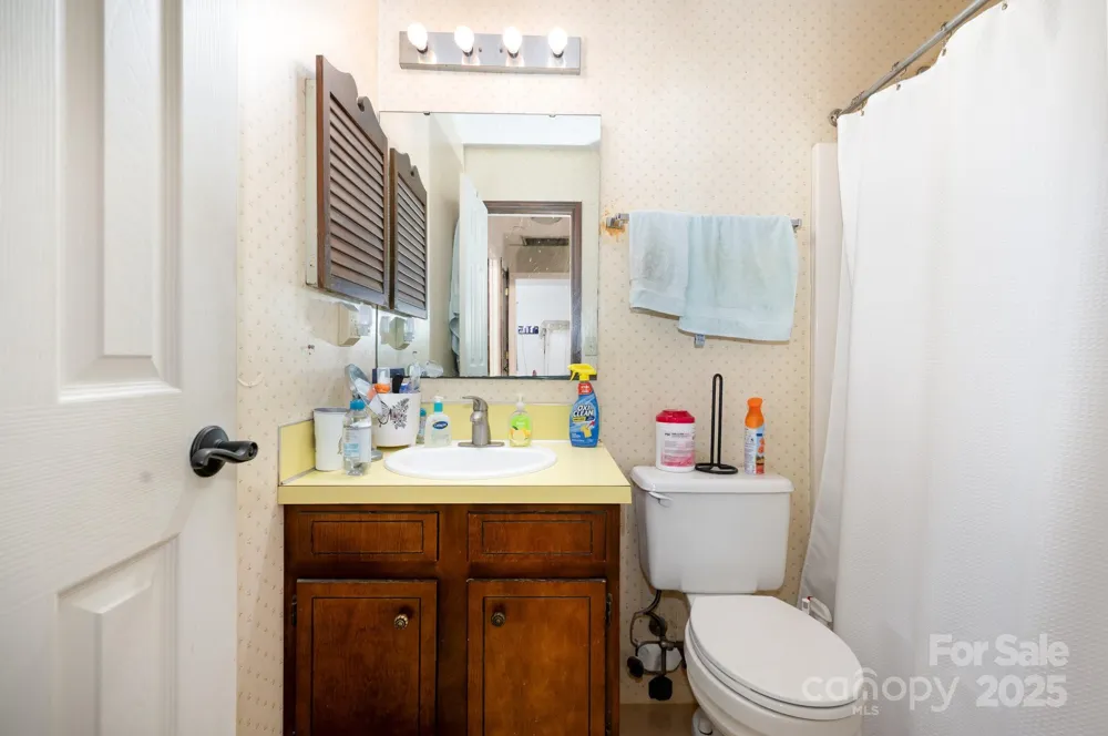 6013 Tall Tree Lane Harrisburg, NC 28075