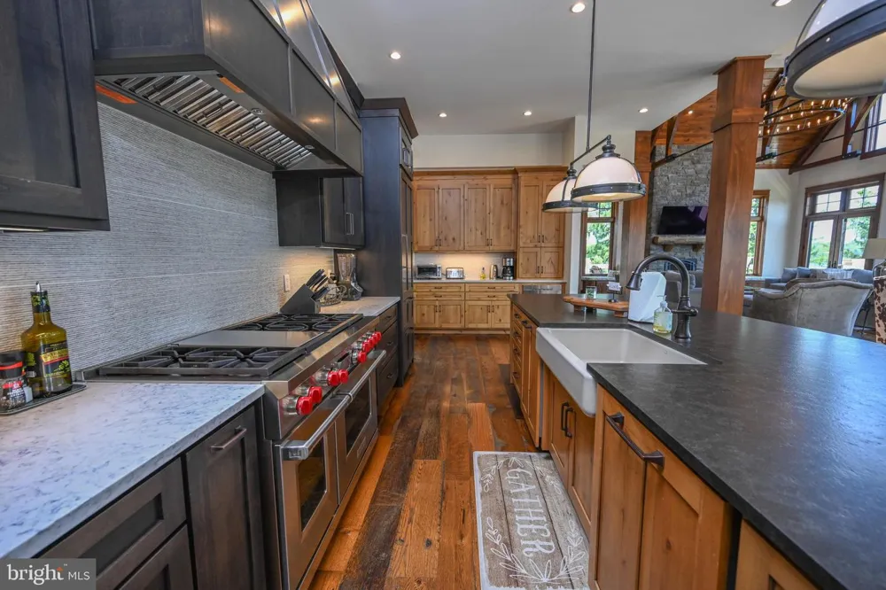 47 HOLY CROSS Oakland, MD 21550