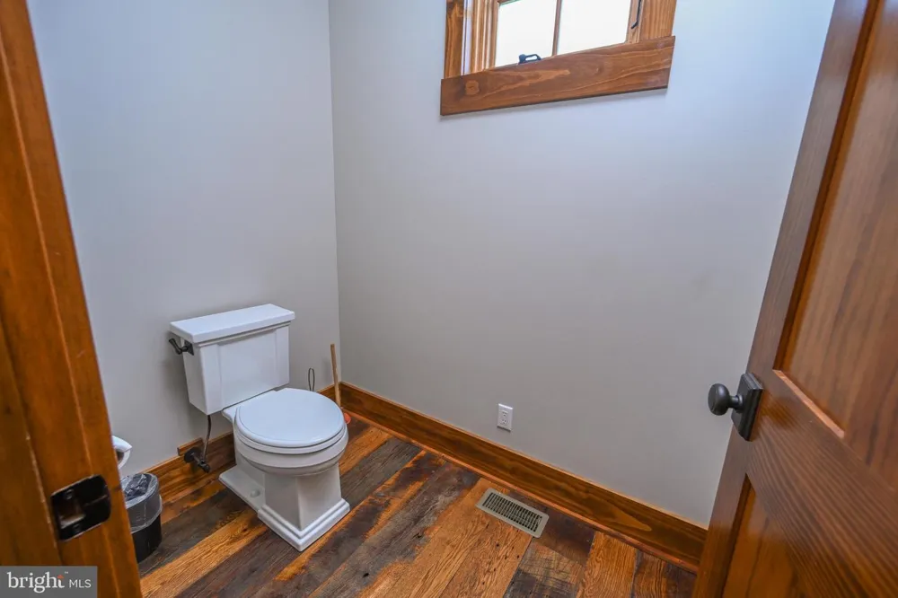47 HOLY CROSS Oakland, MD 21550