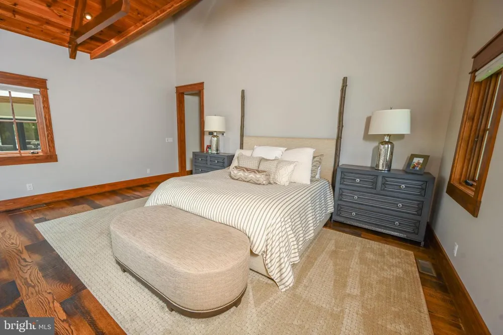 47 HOLY CROSS Oakland, MD 21550