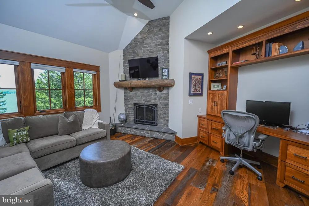 47 HOLY CROSS Oakland, MD 21550