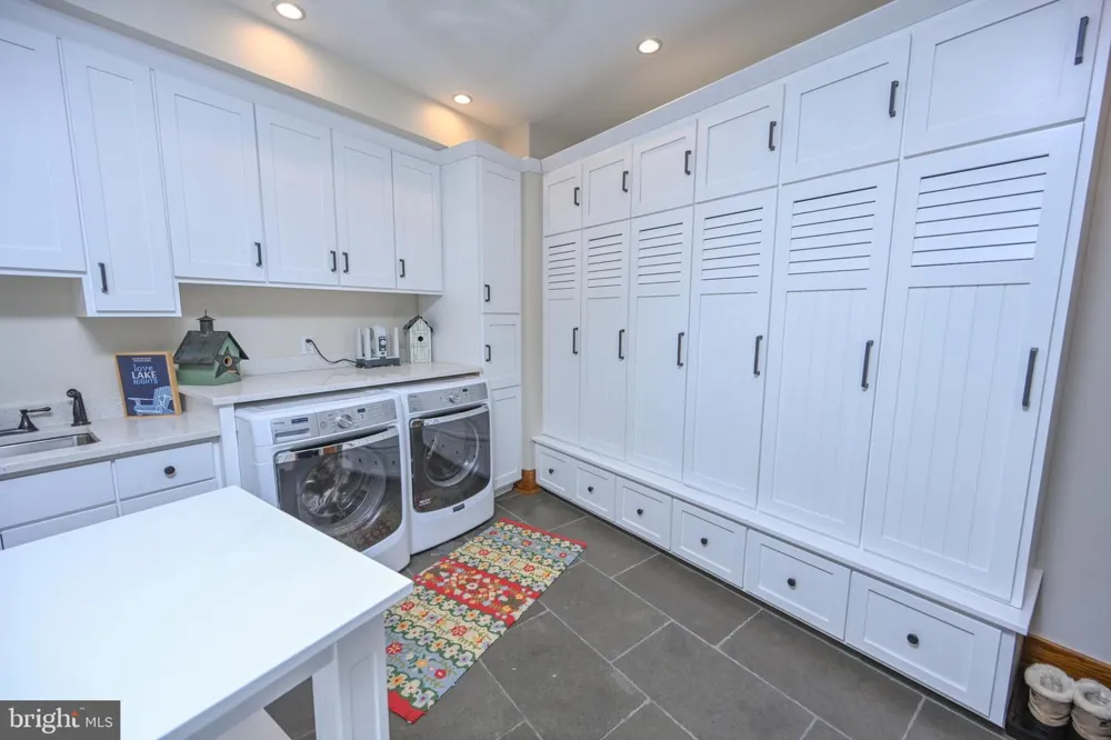 47 HOLY CROSS Oakland, MD 21550