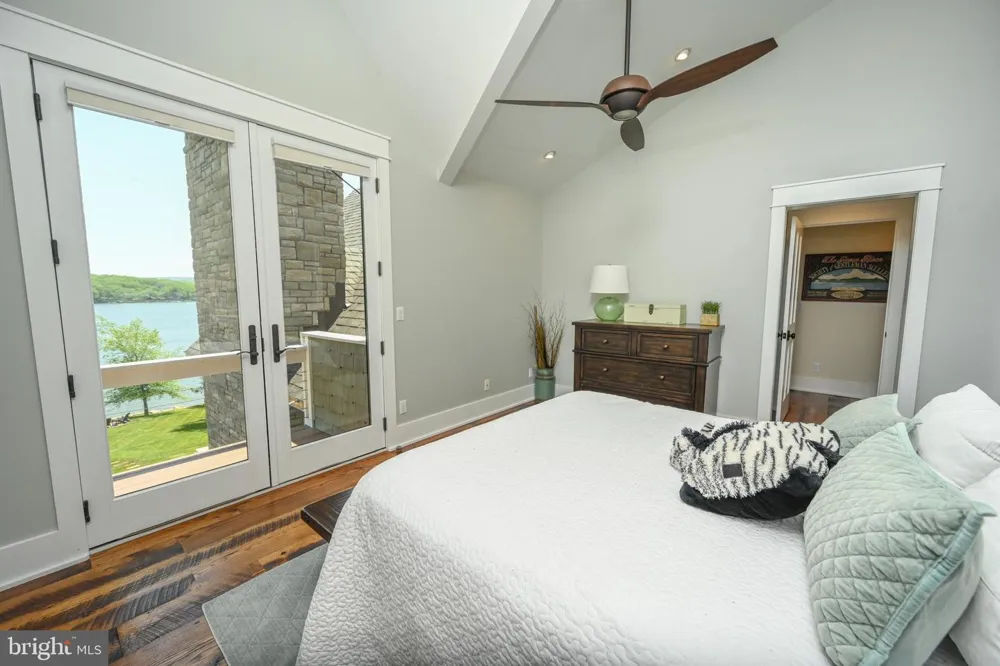 47 HOLY CROSS Oakland, MD 21550