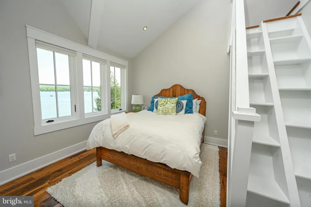47 HOLY CROSS Oakland, MD 21550