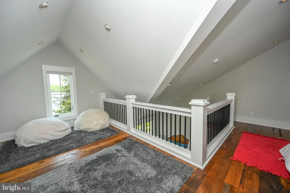 47 HOLY CROSS Oakland, MD 21550