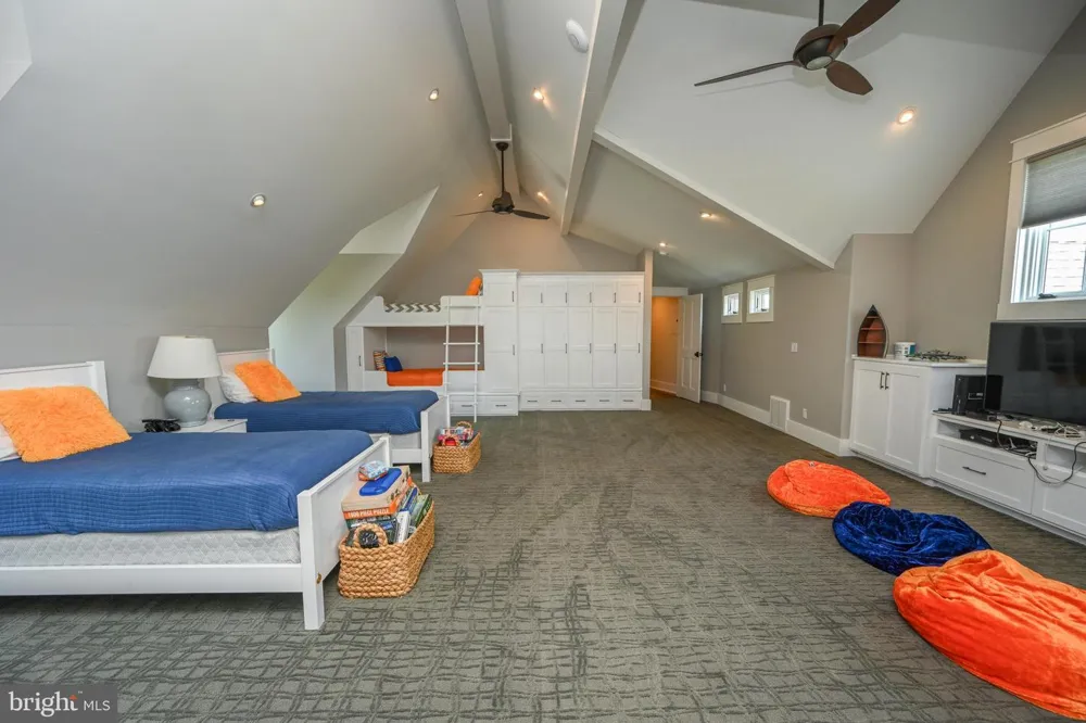 47 HOLY CROSS Oakland, MD 21550