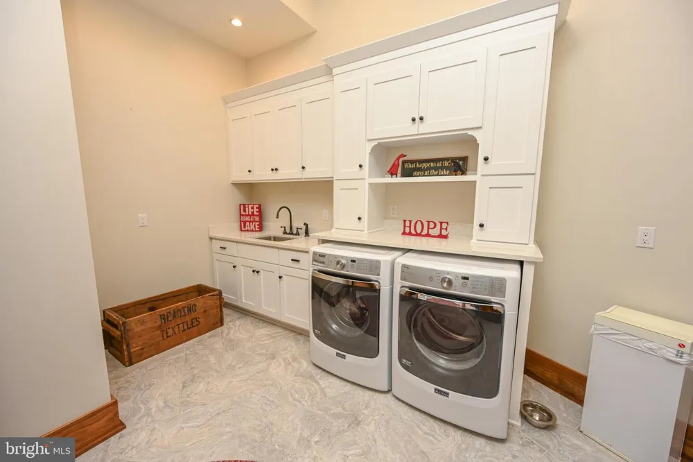 47 HOLY CROSS Oakland, MD 21550