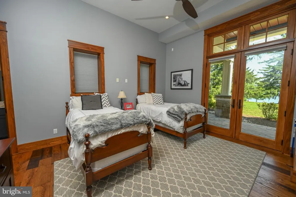 47 HOLY CROSS Oakland, MD 21550