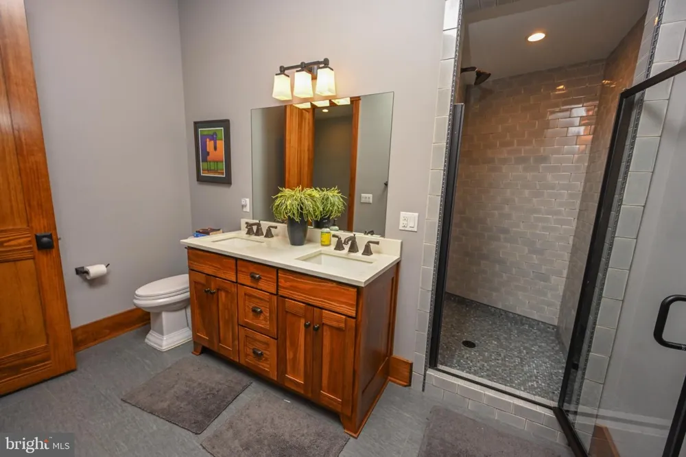 47 HOLY CROSS Oakland, MD 21550