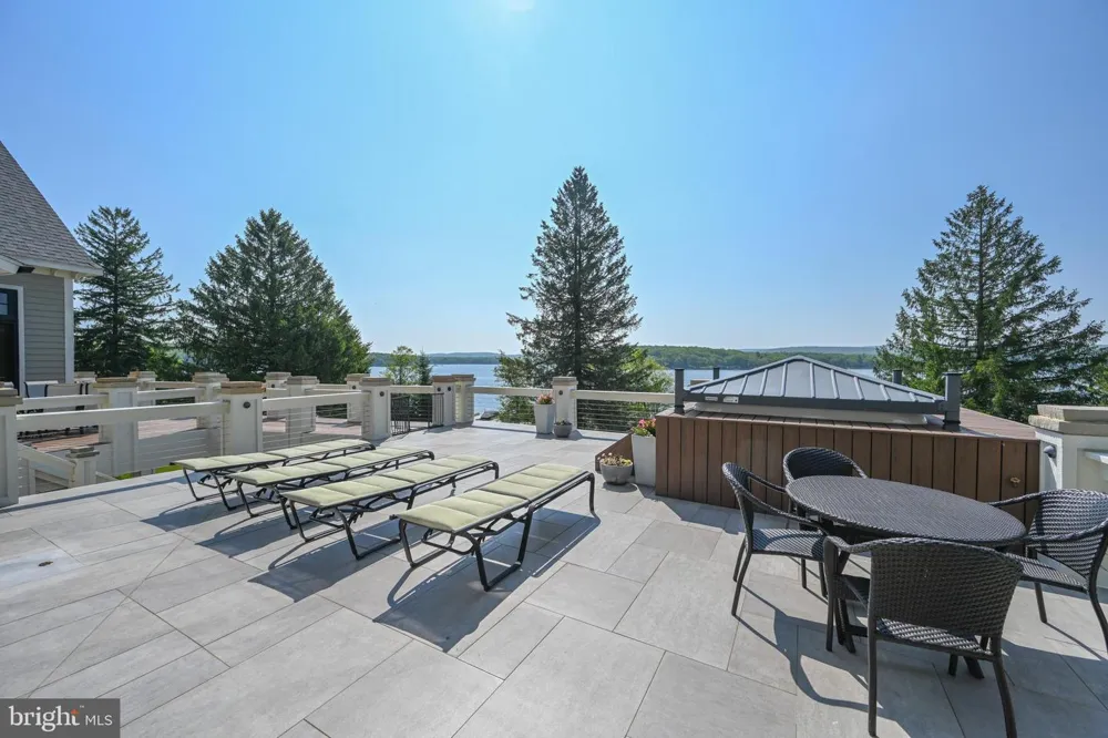47 HOLY CROSS Oakland, MD 21550