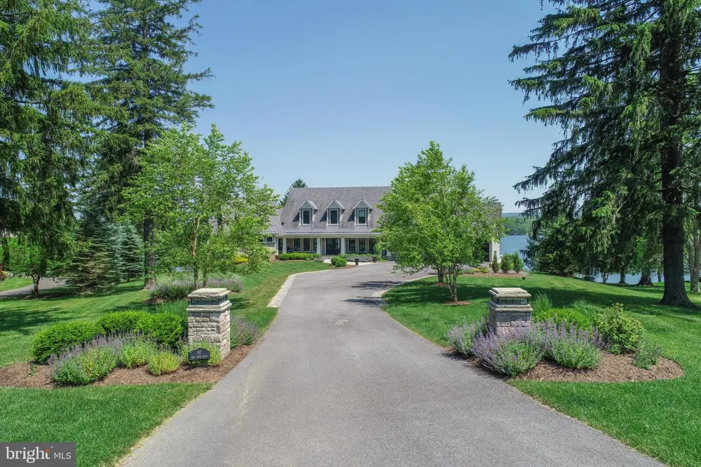 47 HOLY CROSS Oakland, MD 21550