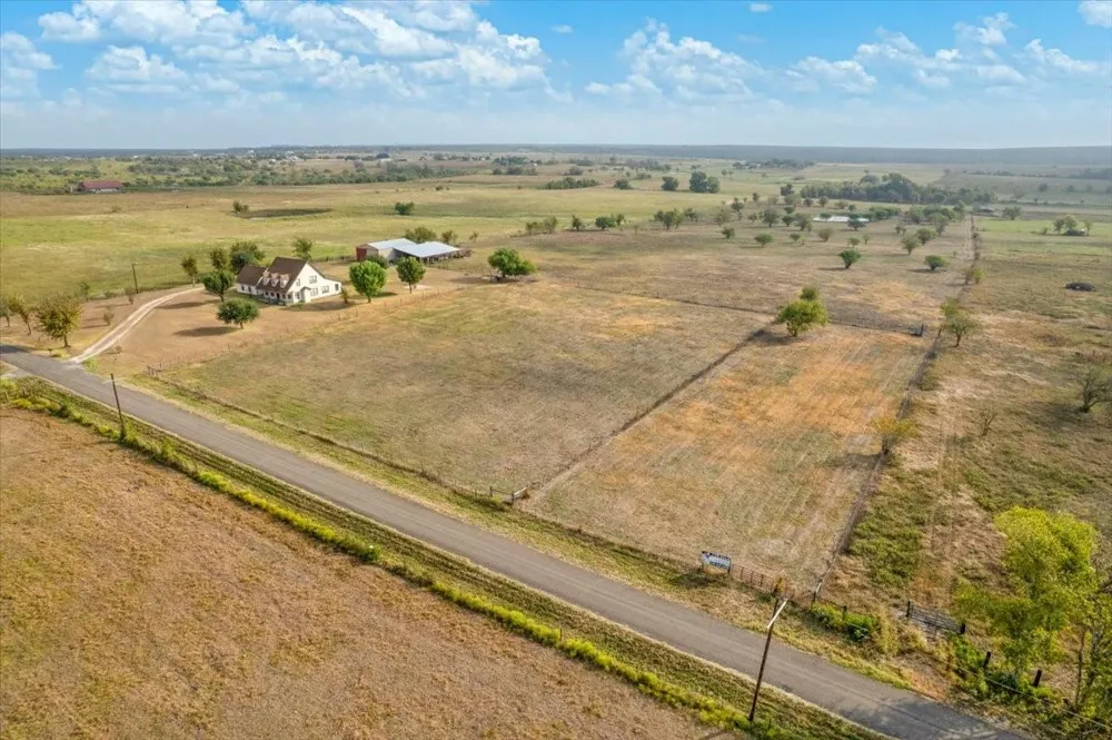 13400 Cr 315 Navasota, TX 77868
