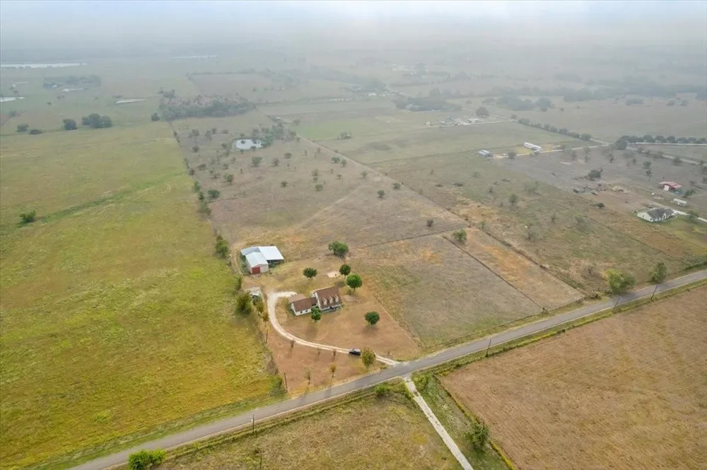 13400 Cr 315 Navasota, TX 77868