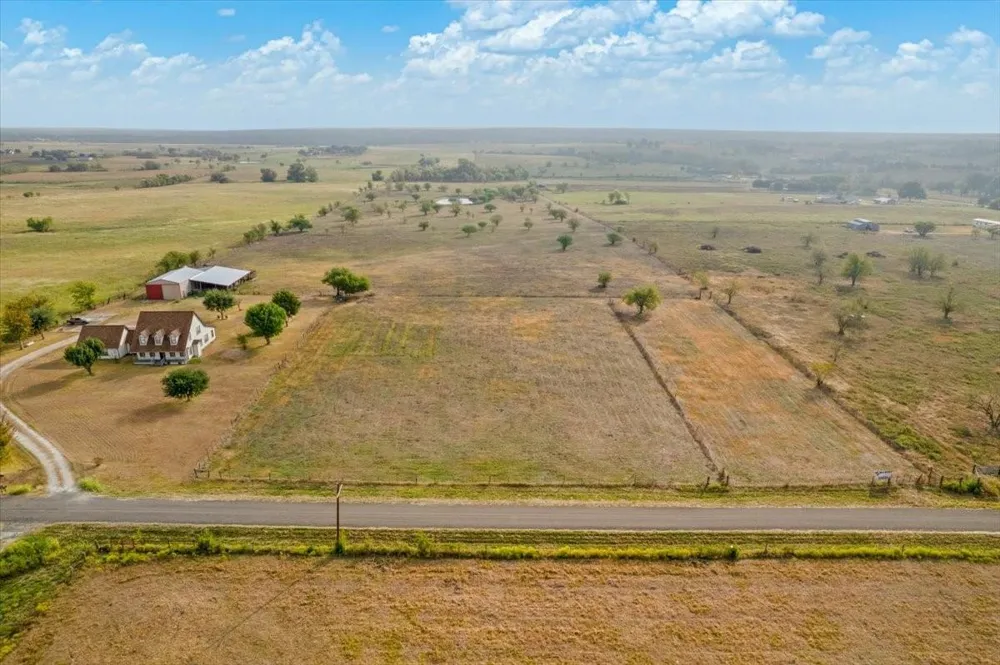 13400 Cr 315 Navasota, TX 77868