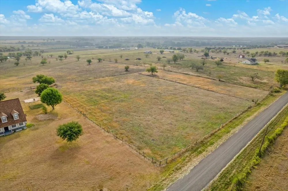 13400 Cr 315 Navasota, TX 77868