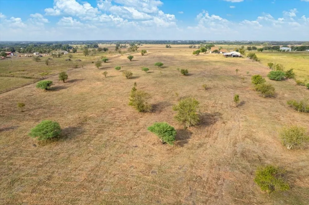 13400 Cr 315 Navasota, TX 77868