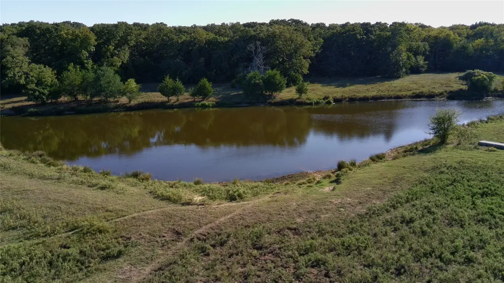 9190 E Fm 922 Valley View, TX 76272