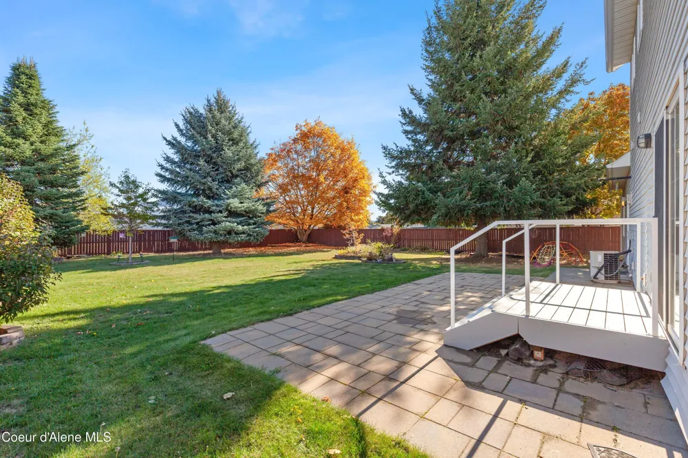 9088 ORANGE BLOSSOM COURT Hayden, ID 83835