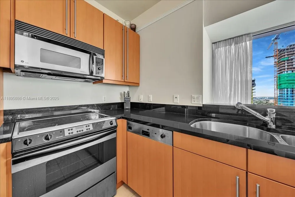 1435 Brickell Ave #3112 Miami, FL 33131