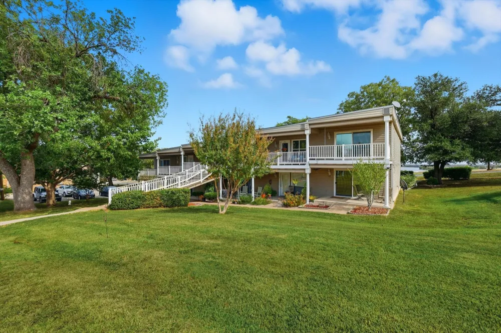 81 Runaway Bay Drive #220 Runaway Bay, TX 76426