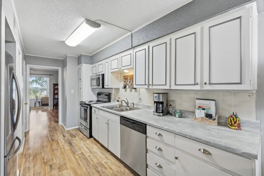 81 Runaway Bay Drive #220 Runaway Bay, TX 76426