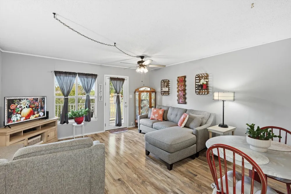81 Runaway Bay Drive #220 Runaway Bay, TX 76426