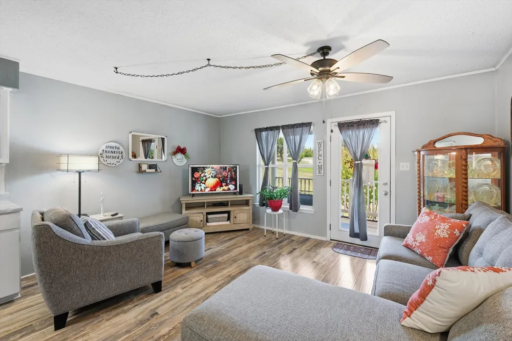 81 Runaway Bay Drive #220 Runaway Bay, TX 76426