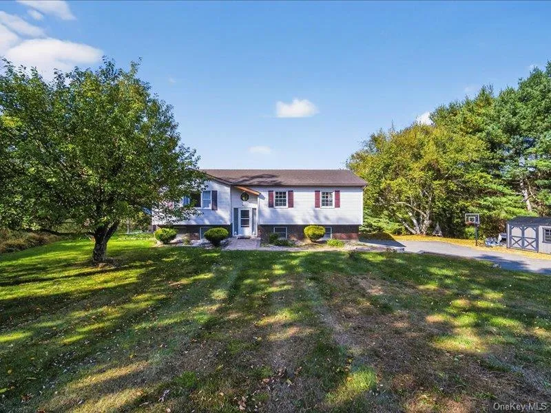 50 Cunningham Lane Poughquag, NY 12570