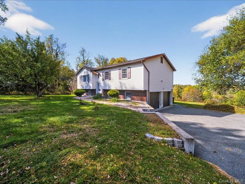 50 Cunningham Lane Poughquag, NY 12570