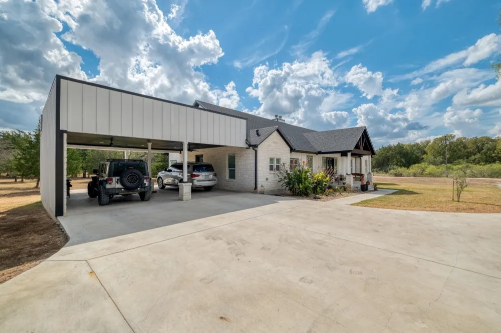 1901 E State Highway 21 #B Paige, TX 78659