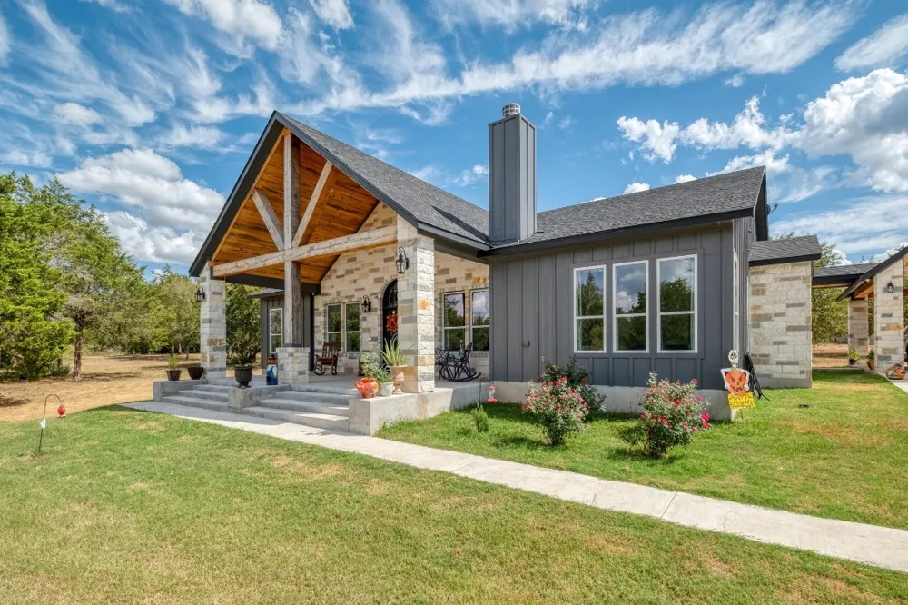 1901 E State Highway 21 #B Paige, TX 78659