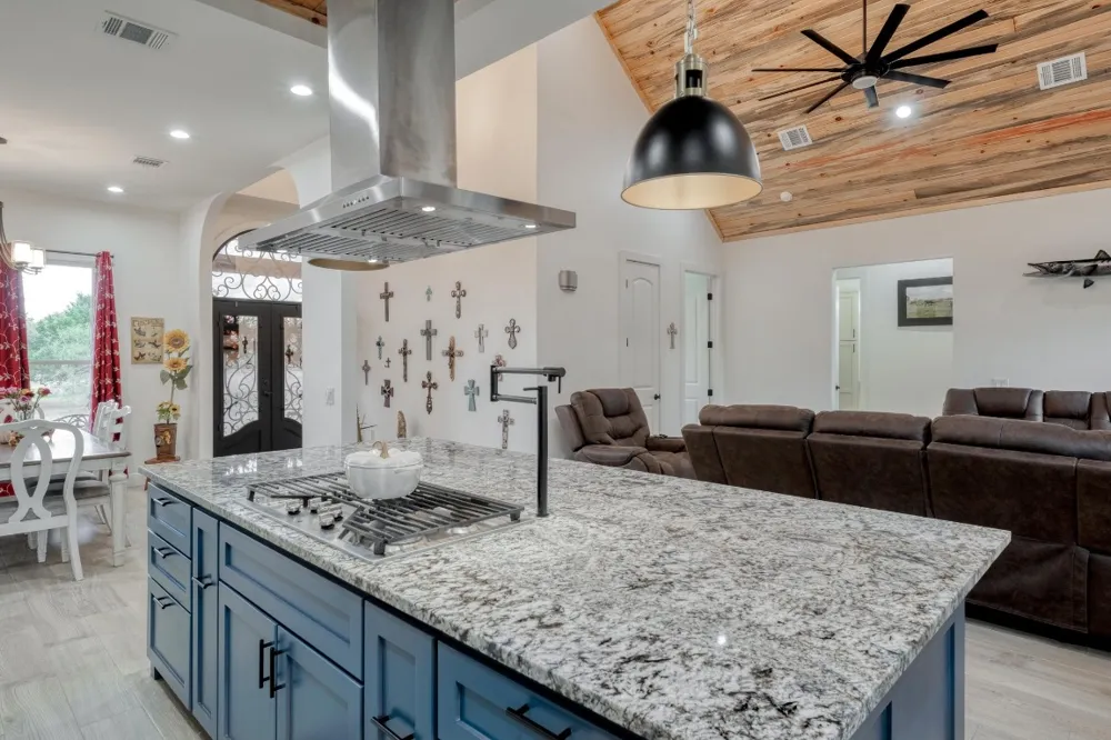 1901 E State Highway 21 #B Paige, TX 78659