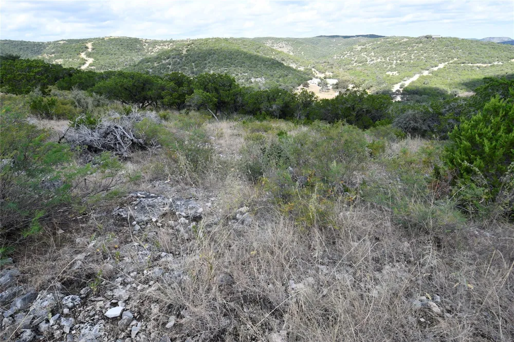 22 West Point Way Concan, TX 78838