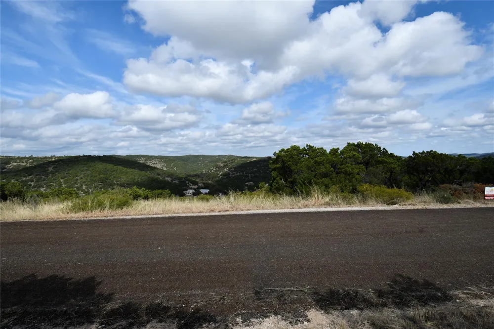 22 West Point Way Concan, TX 78838