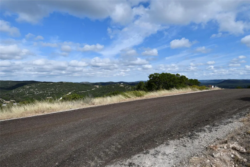 22 West Point Way Concan, TX 78838