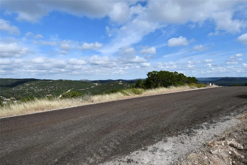22 West Point Way Concan, TX 78838