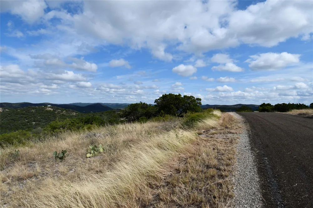 22 West Point Way Concan, TX 78838