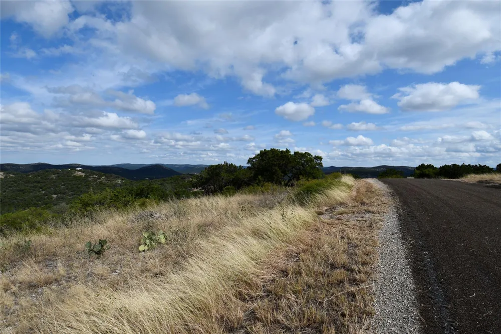 22 West Point Way Concan, TX 78838