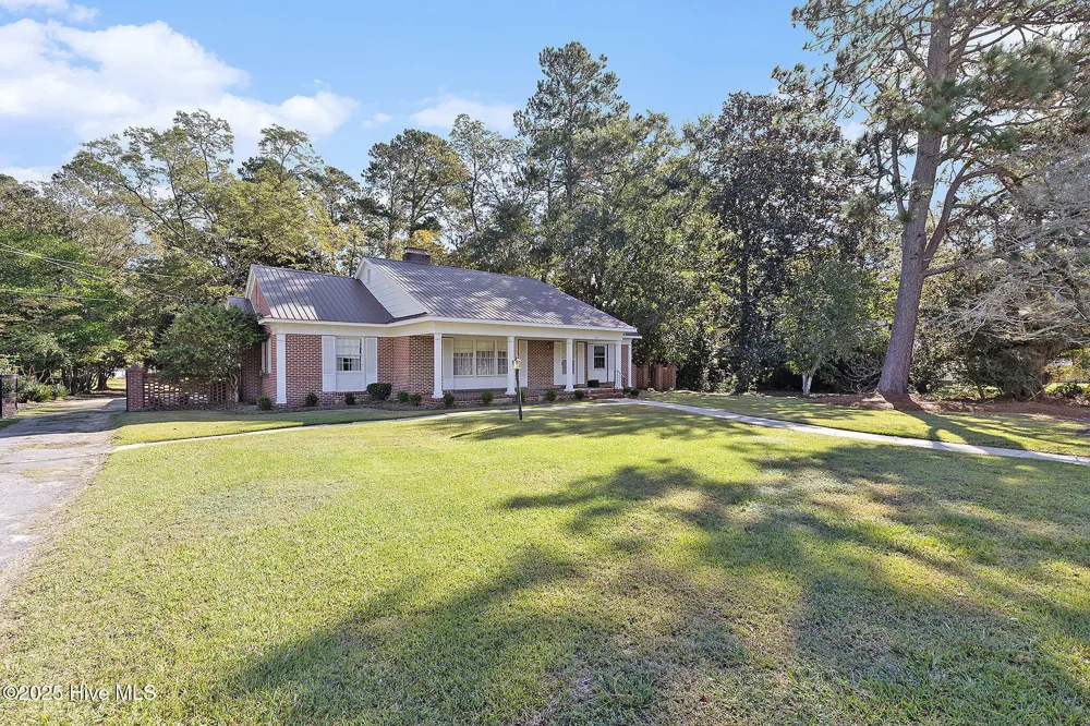 211 Pireway Road Tabor City, NC 28463