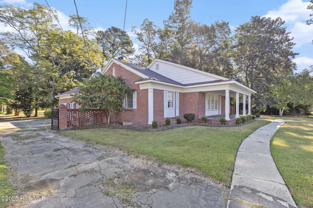211 Pireway Road Tabor City, NC 28463