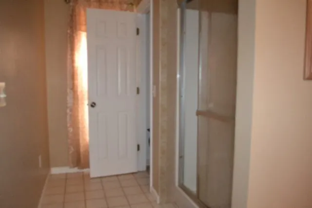218 E Lake Ave Celina, TN 38551