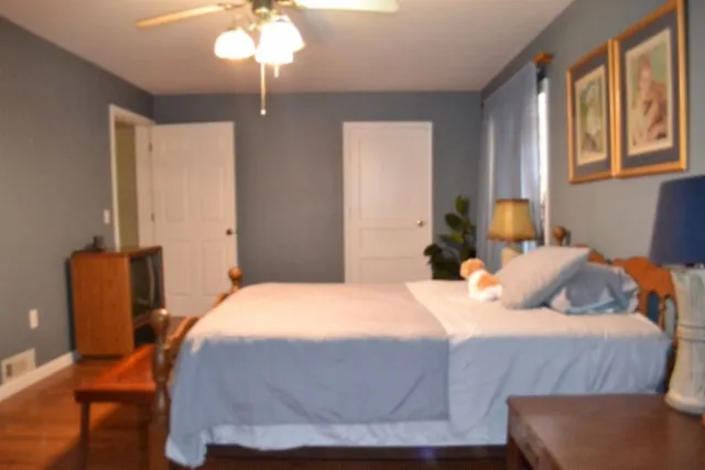 218 E Lake Ave Celina, TN 38551