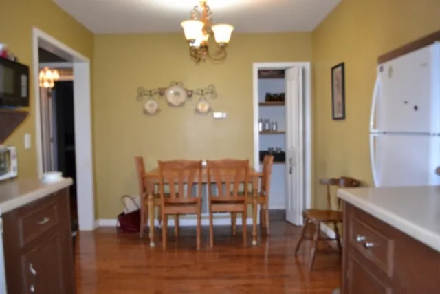 218 E Lake Ave Celina, TN 38551