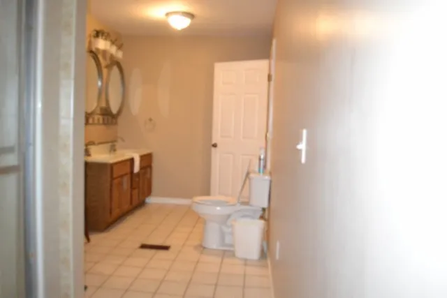 218 E Lake Ave Celina, TN 38551