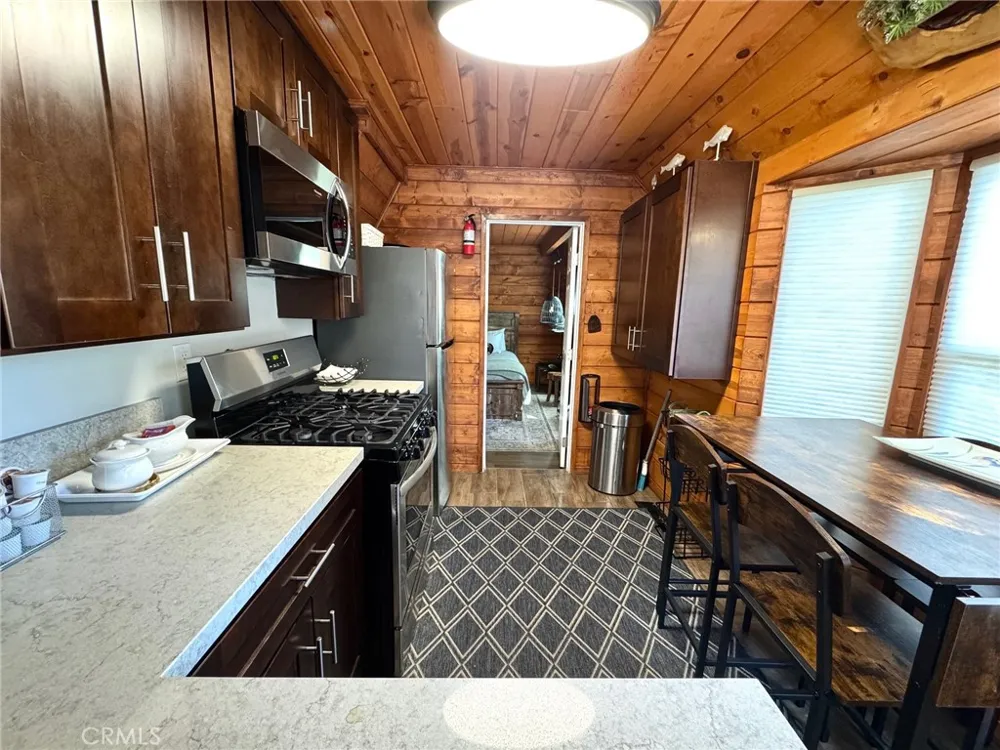 29166 Lyon Drive Cedar Glen, CA 92321